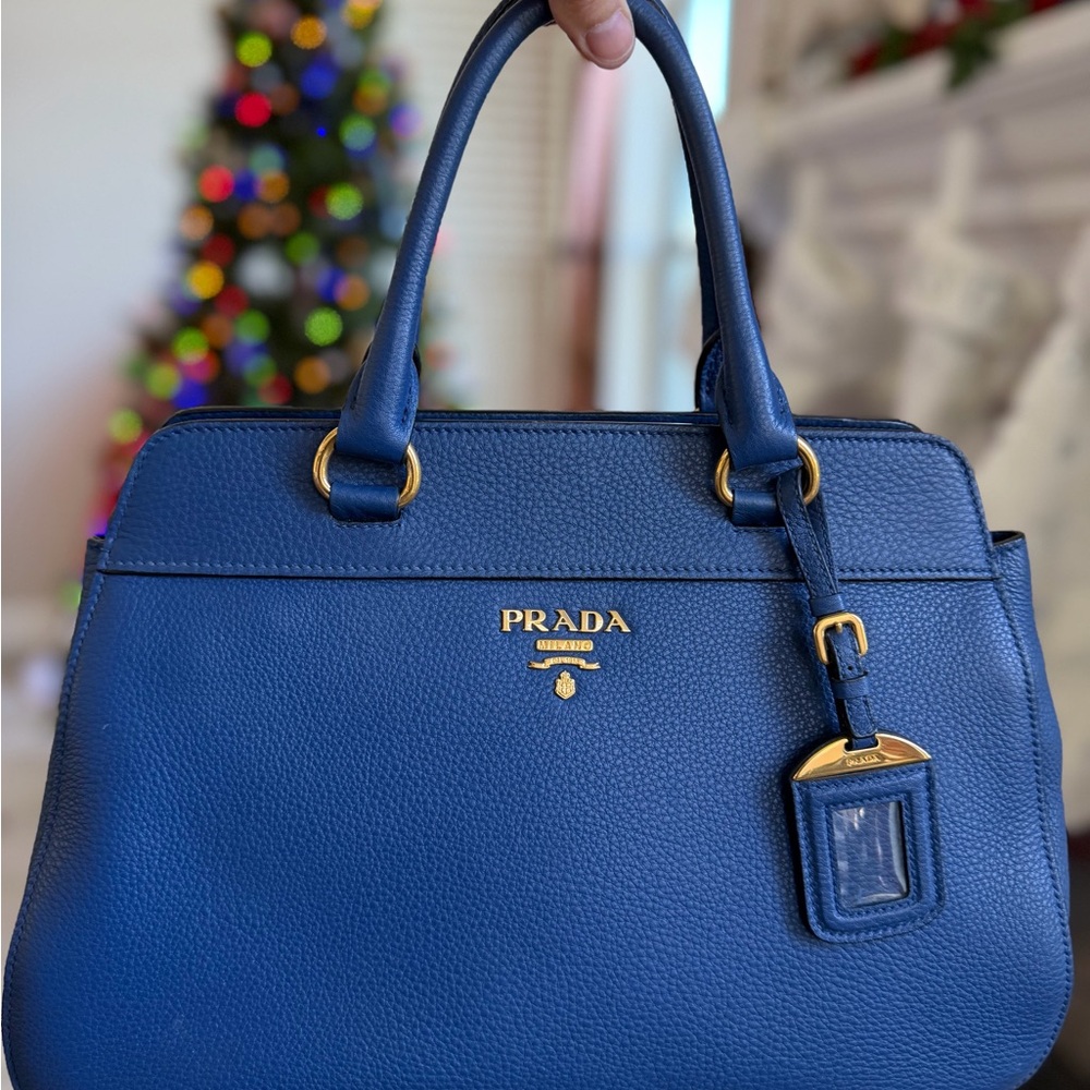 AUTHENTIC PRADA Purse with Strap/Like New Leather Women's Bag